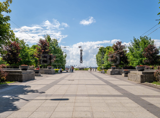 Парк 300-летия Санкт-Петербурга