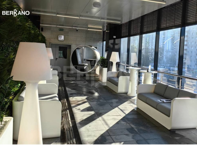 Зал ожидания скоростных поездов в Москве